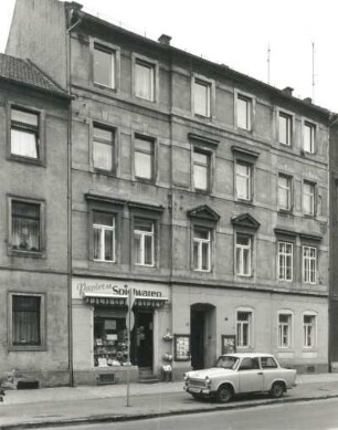 Meißen-Triebischtal, Talstraße 25. Wohnhaus mit Laden (1886/1900)