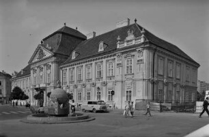 Bischofspalast