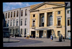 Dtschs. Theater 2.9.75.