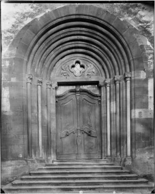 Bronnbach Kloster Klosterkirche (1157-1222) Westfassade Mittelportal