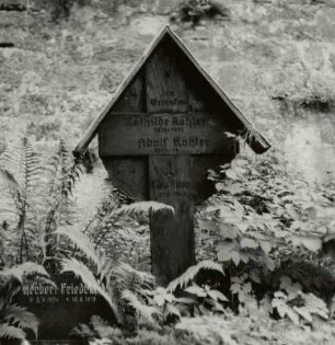 Grabkreuz der Familie Köhler