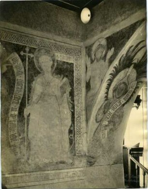 Wandmalerei mit Heiligenfiguren