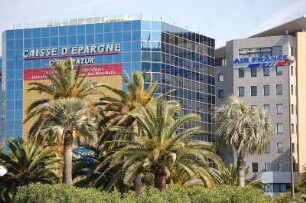 Airport Nizza Bürogebäude : Bürogebäude am Internationalen Flughafen Nice-Cote d `Azur in Nizza, aufgenommen 2006