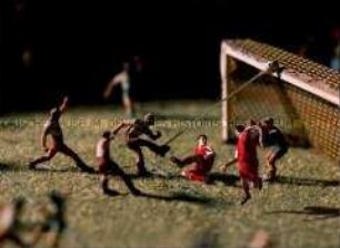 Miniaturwelt: Inszeniertes und verfremdetes Fußballspiel (Prämiertes Foto, Imaging-Special)