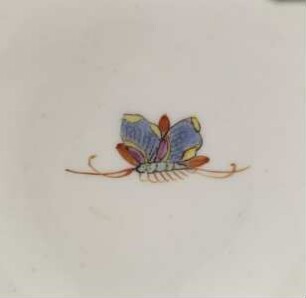 Henkeltasse und Unterschale mit Wappen Querini und Blumendekor — Tasse