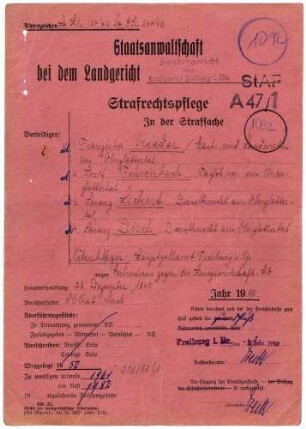 Angeklagte: Rieder, Franziska (Gastwirtin); Oberglotterta *20.08.1911 in Oberglottertal; + ? Fehrenbach, Josef (Taglöhner); Oberglottertal *20.11.1874 in Unterglottertal; + ? Lickert, Lorenz (Dienstknecht); Oberglottertal *31.01.1900 in Oberglottertal; + ? Disch, Lorenz (Dienstknecht); Oberglottertal *11.08.1884 in Oberglottertal; + ? Delikt: Verbrechen gegen die Kriegswirtschaftsverordnung Schwarzschlachtung Tatort: Oberglottertal Tatzeit: März 1942-September 1942