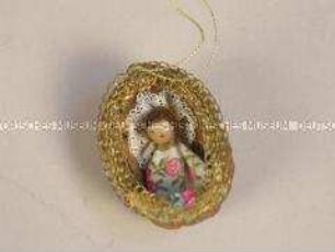 Christbaumschmuck: Nussschale mit Figur