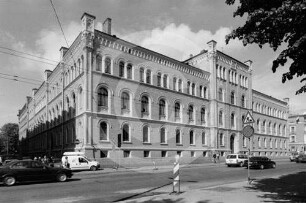 Hauptgebäude der Universität Lettland in Riga
