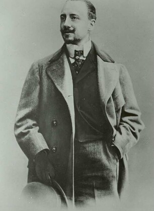 Porträt Gabriele D'Annunzio (eig. Antonio Rapagnetta; 1863-1938, italienischer Schriftsteller). Fotografie (Reproduktion)