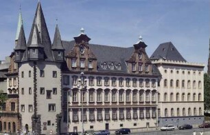 Saalhof mit Rententurm