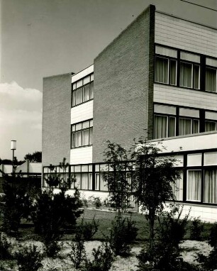 Volksschule Heusenstamm, 1966