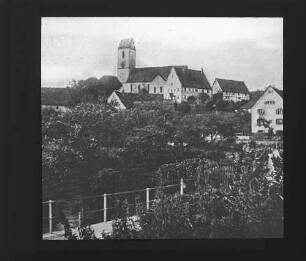 Bingen: Kirche und Pfarrhaus