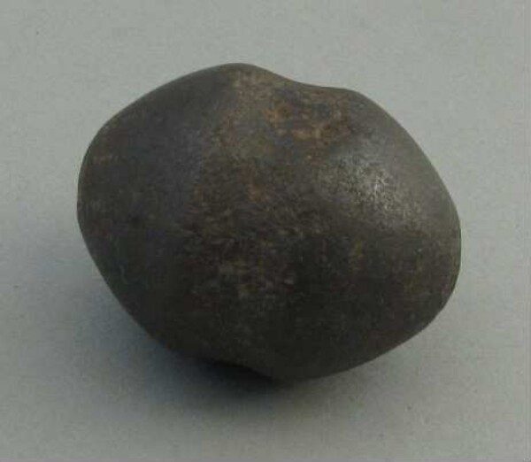 Stone bola