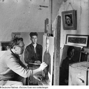 Porträt - Verschiedenes (Kurt Querner beim Malen im Atelier, Bilder Querners)