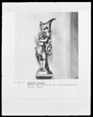 Putto mit Füllhorn