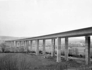 Taubertalbrücke in km 472,227