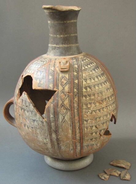 Clay vessel