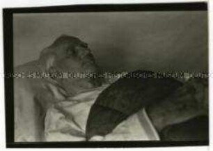Wilhelm Pieck auf dem Totenbett