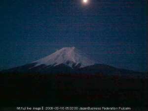 "2009-03-16 05:32:00" aus der Serie "100100 Views of Mount Fuji"