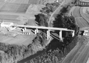 Neckarbrücke Deisslingen, km 674,916 - 675,122