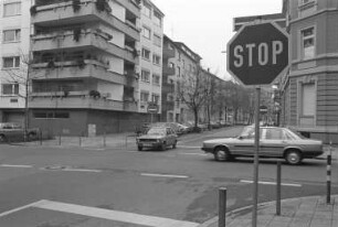 Rückgang der Unfälle nach Aufstellung eines Stoppschildes an der Kreuzung Gartenstraße/Hirschstraße