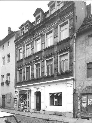 Pirna-Altstadt, Badergasse 3. Wohnhaus mit Laden (um 1895). Straßenansicht