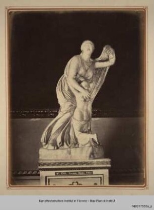 Album mit Veduten aus Florenz : Vedute mit Niobe und ihrer jüngsten Tochter, Uffizien