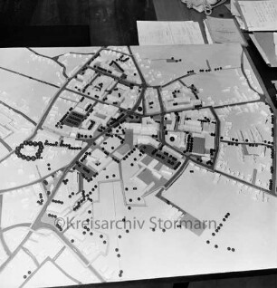 Stadtmitte: Umgestaltung: erster Entwurf: Bebauungsmodell