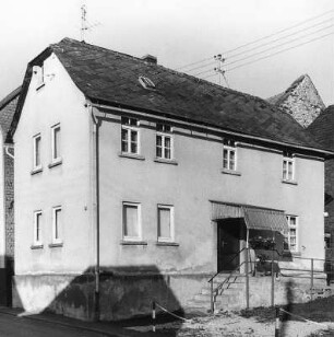 Beselich, Runkeler Straße 16