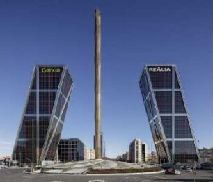 Obelisco de la Caja