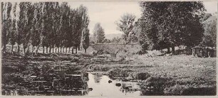 Flusslandschaft mit Brücke