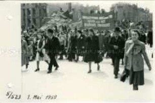Neuköllner auf der Berliner Maidemonstration 1950