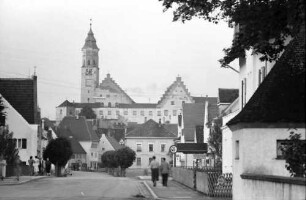 Babenhausen: Schloss und Kirche [von Pragher falsch beschriftet]