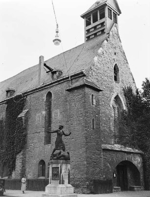 Heilig-Kreuz-Kirche : Aschersleben. Heilig-Kreuz-Kirche am Marktplatz