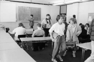 Kirchzarten: Schulzentrum; Schüler kommen in die Klasse