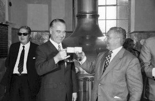 Rothaus: Gruppe in der Brauerei Rothaus