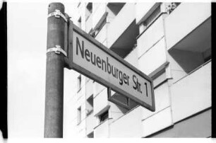 Kleinbildnegativ: Neuenburger Straße, 1984