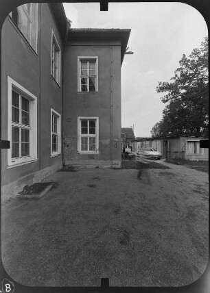 Hohenprießnitz (Zschepplin-Hohenprießnitz). Schloß Hohenprießnitz (1699-1702; H. Korb). Corps de logis von Südost (Teilansicht)
