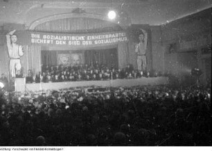 Dresden, Bühlau, Kurhaus. Gründungsparteitag der SED. Vereinigung der sächsischen SPD und der sächsischen KPD zur SED, 7. April 1946