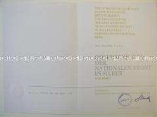 Urkunde zur Ehrennadel der Nationalen Front in Silber