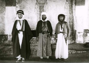 Scheich Fadl Allah von Madschal ? Der alte Scheich El Hazm aus Damr (Inneres der Ledscha)