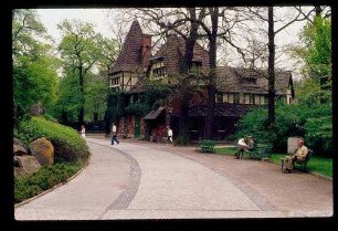 Zoo Hühnerhaus 5.5.77.