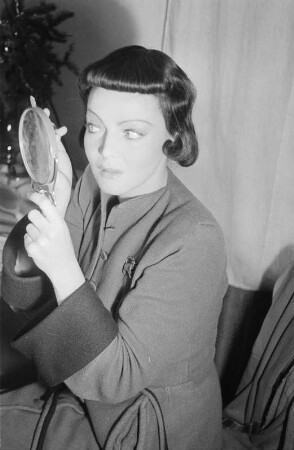Porträt der Schauspielerin Ursula Meißner : Porträt der Schauspielerin Ursula Meißner