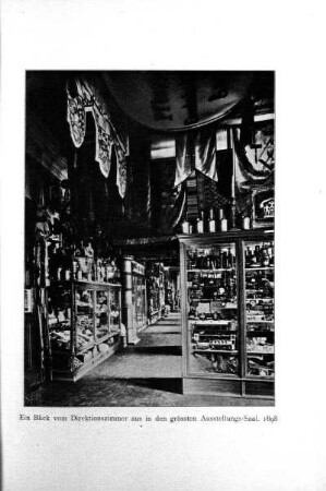 Tafel: Ein Blick vom Direktionszimmer aus in den grössten Ausstellungs-Saal. 1898