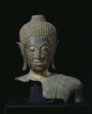 Büste eines Buddha
