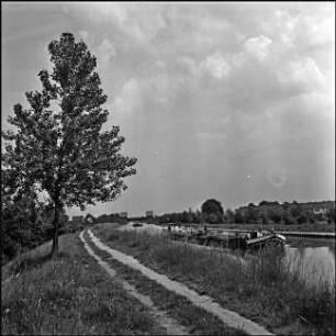 Mittellandkanal, Sicht auf Sperrtor