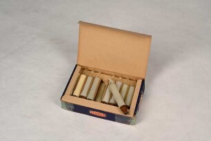 Kleinschaftkerzenlampen in Originalverpackung für Weihnachtsbeleuchtung
