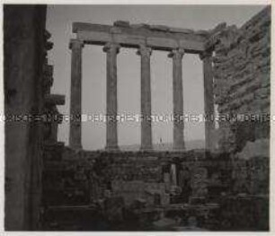 Wehrmachtssoldaten, Athen, Akropolis, Erechtheion-Tempel