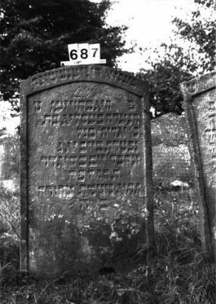 Grabstein 687