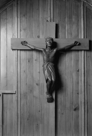 Kruzifix II : Kruzifix II. Bronze; H 117 cm (1918; E. Barlach). Güstrow: Gertrudenkapelle
